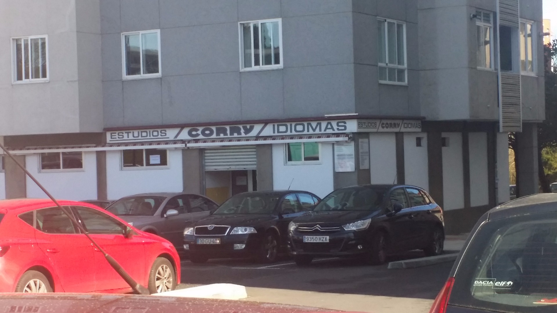 Foto sacada desde nuestros teléfonos móviles.